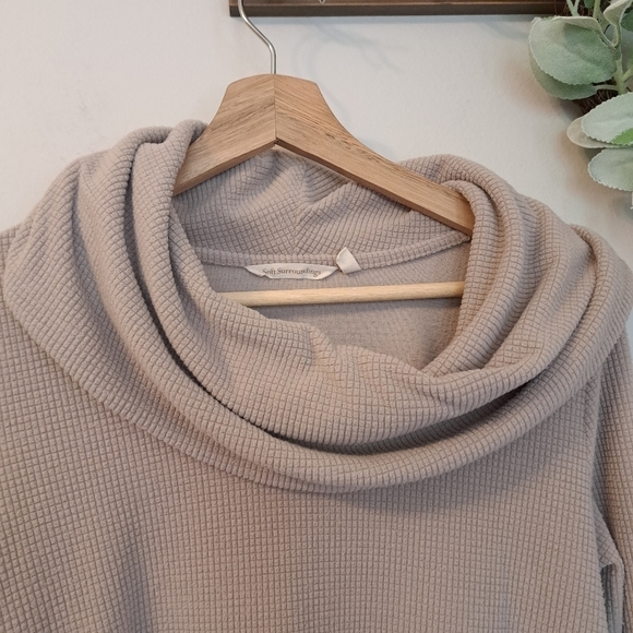 SOFT Surroundings Size M Tan Tunic Asymetrical Hem Cowl Neck Sweater  XS - Picture 4 of 8